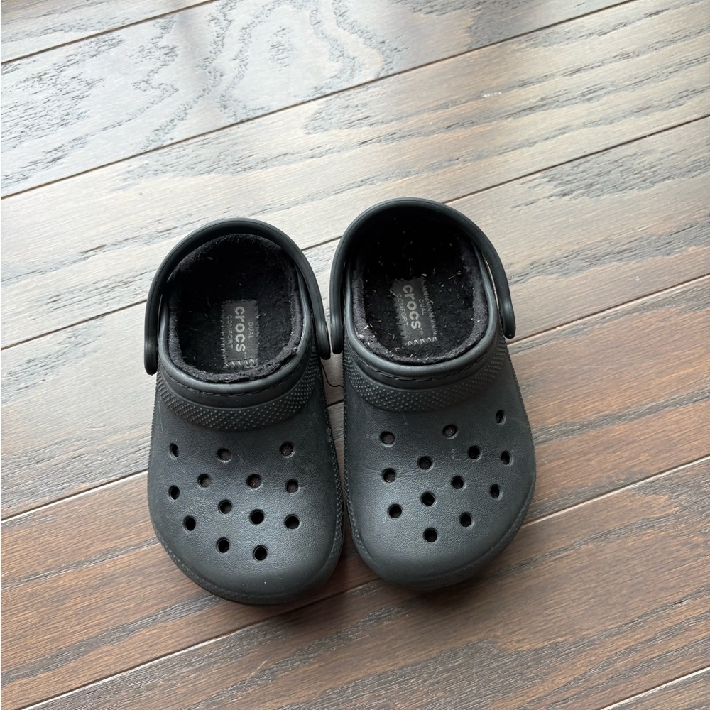 Black fuzzy crocs